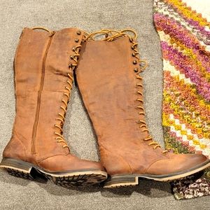 Dessyy Lace Up 👢 boots